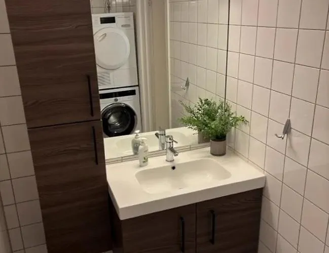 Modern Near Station Apartament *